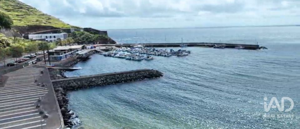 Terrain à Machico de 2 150 m²