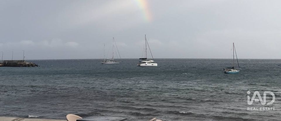 Terrain à Machico de 2 150 m²