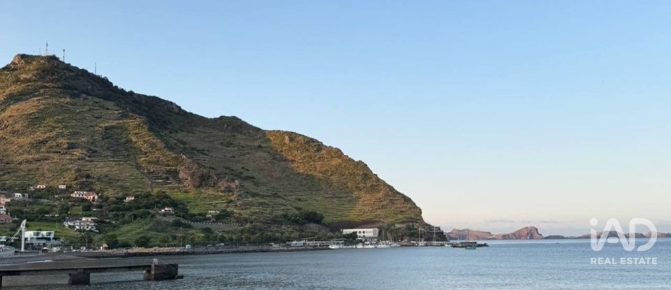 Terrain à Machico de 2 150 m²