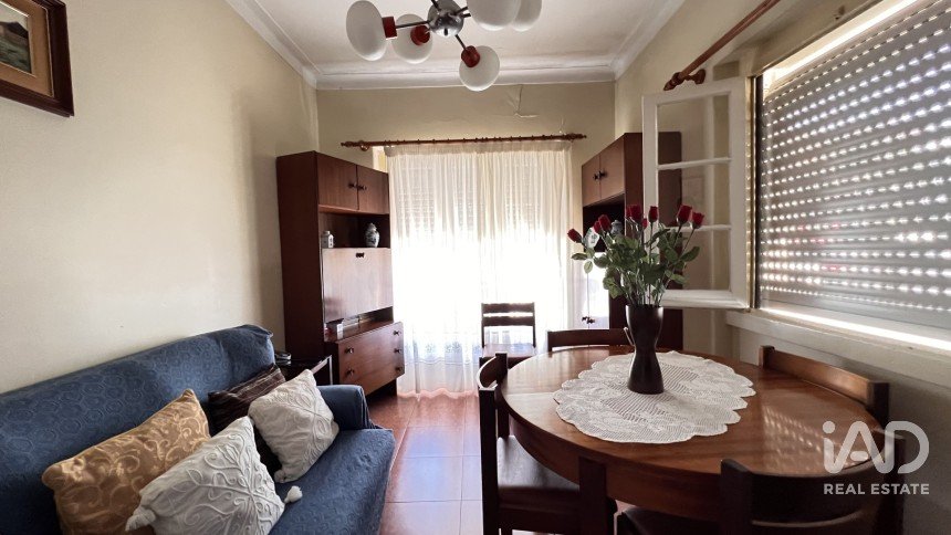 Apartamento T2 em Almada, Cova da Piedade, Pragal e Cacilhas de 66 m²