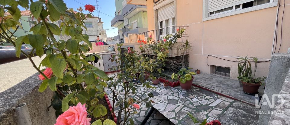 Apartamento T2 em Almada, Cova da Piedade, Pragal e Cacilhas de 66 m²