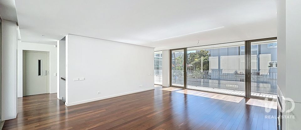 House T3 in Ramalde of 226 m²