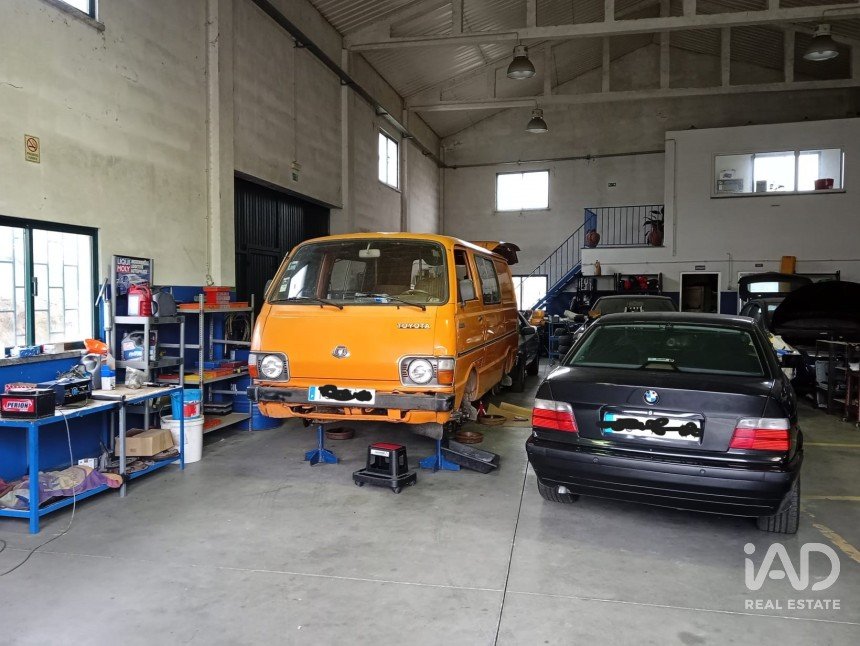 Shop / premises commercial in Asseiceira of 600 m²