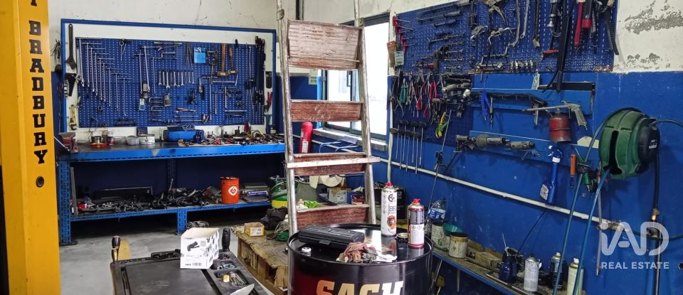 Shop / premises commercial in Asseiceira of 600 m²