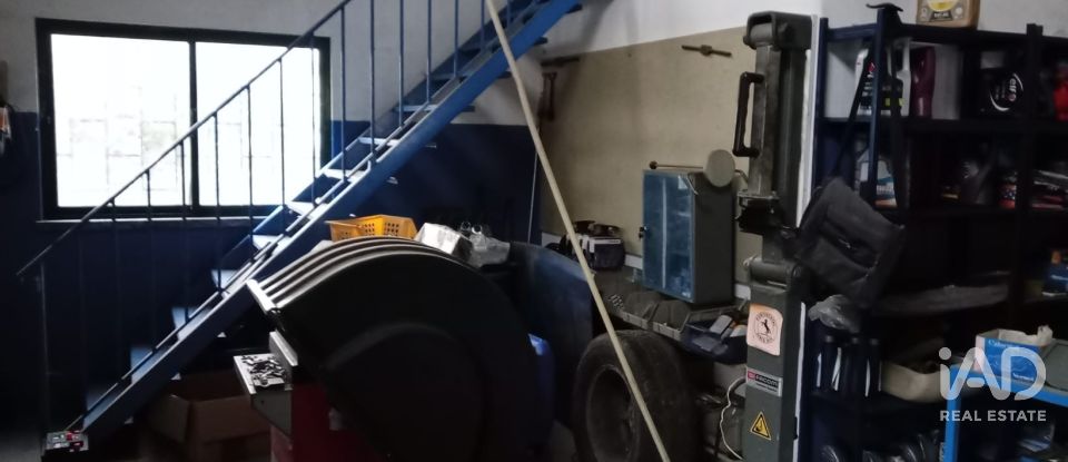 Shop / premises commercial in Asseiceira of 600 m²