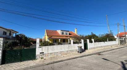 House T5 in Fernão Ferro of 250 m²