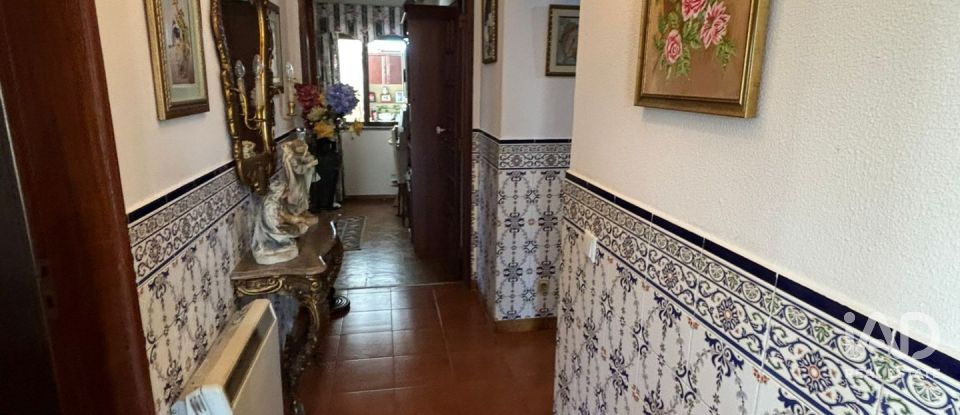 Moradia T5 em Fernão Ferro de 250 m²