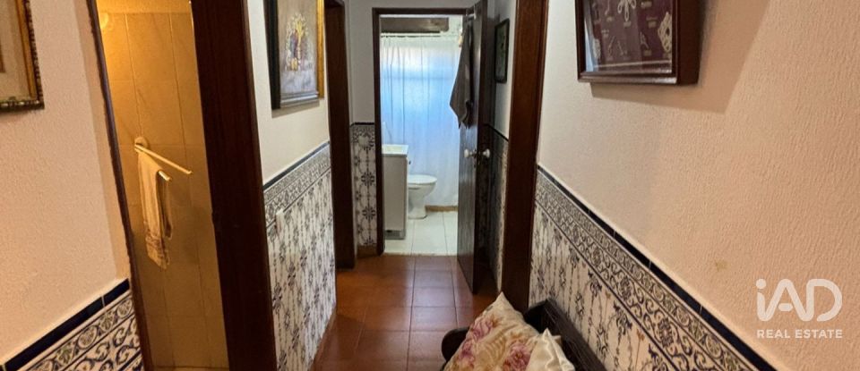 Moradia T5 em Fernão Ferro de 250 m²