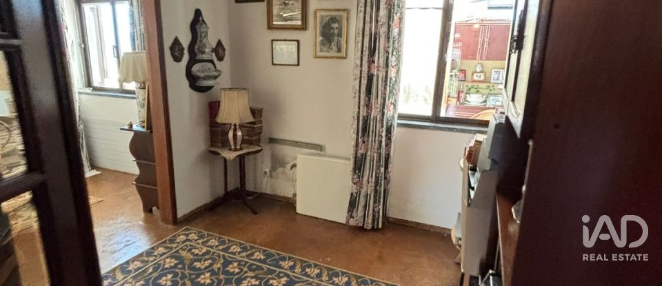 Moradia T5 em Fernão Ferro de 250 m²