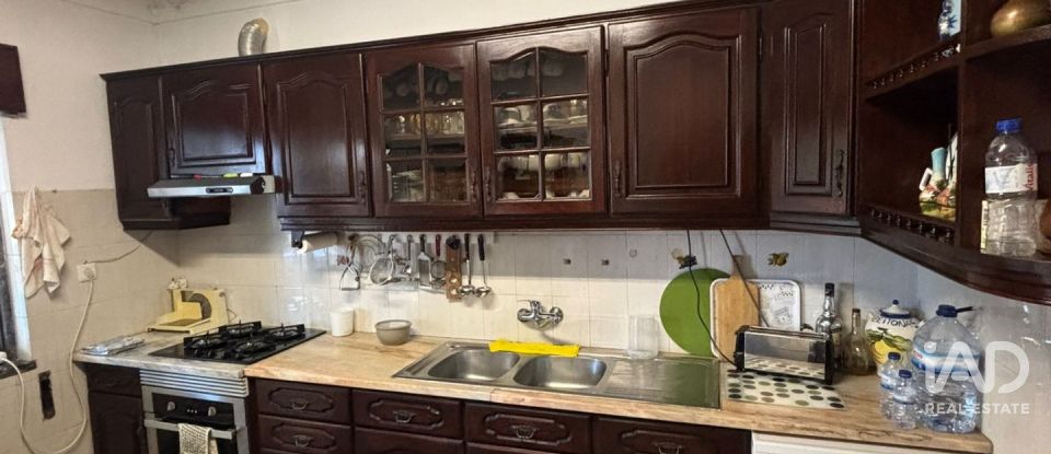 Moradia T5 em Fernão Ferro de 250 m²