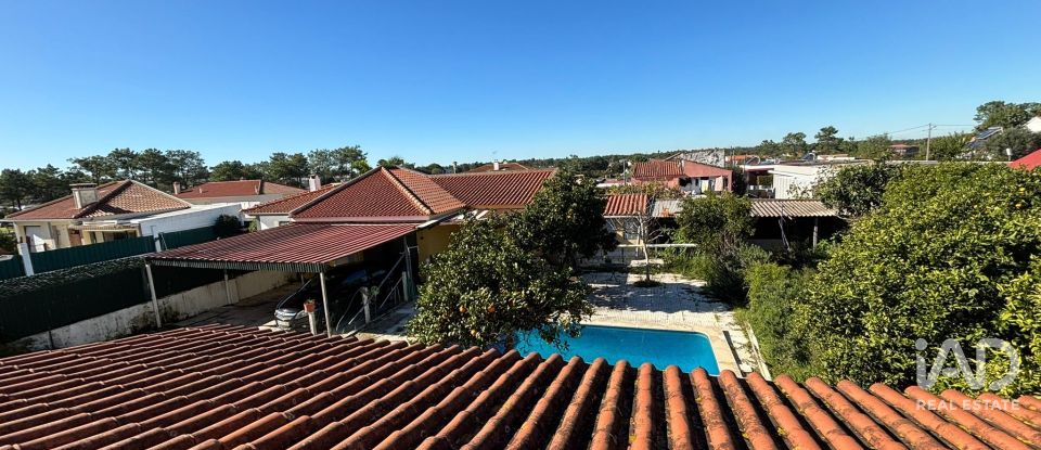 Moradia T5 em Fernão Ferro de 250 m²