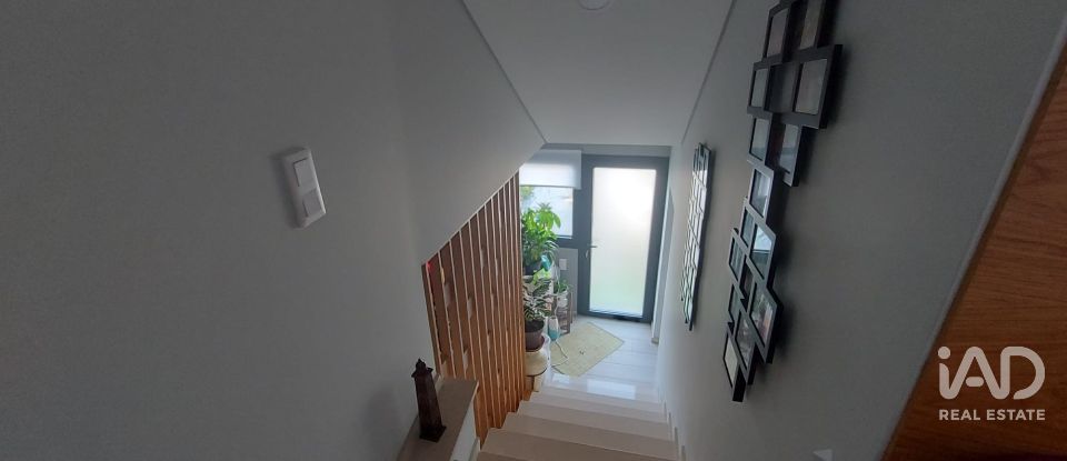 Moradia térrea T1 em Santa Maria da Feira, Travanca, Sanfins e Espargo de 95 m²