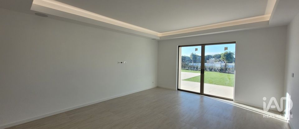 Gîte T5 à Quarteira de 409 m²