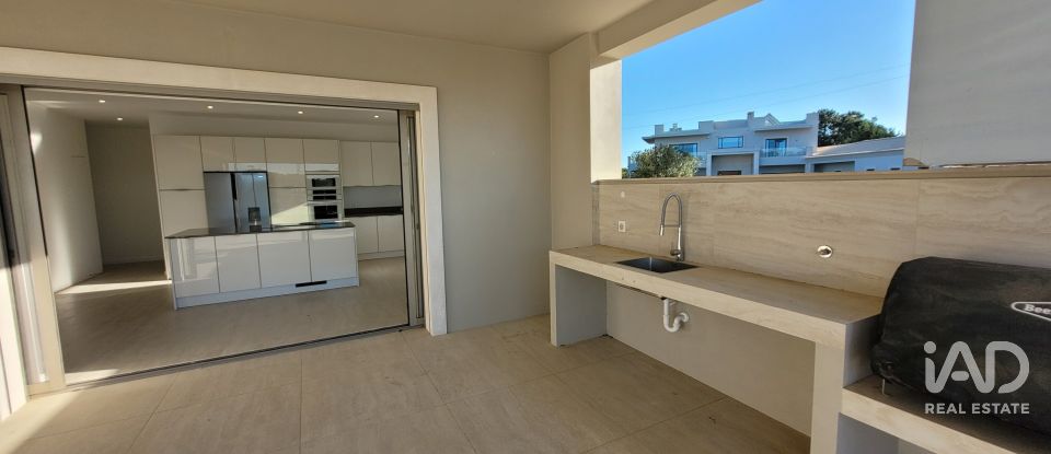 Gîte T5 à Quarteira de 409 m²