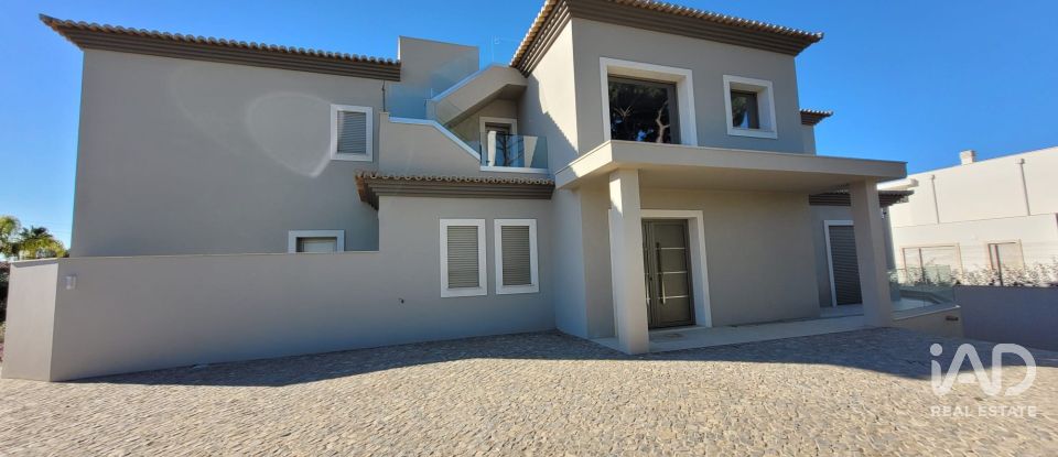 Gîte T5 à Quarteira de 409 m²