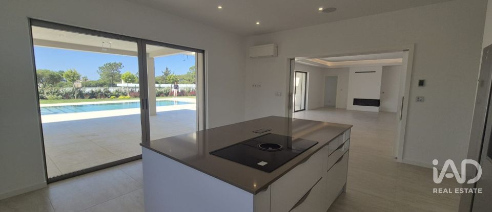 Gîte T5 à Quarteira de 409 m²