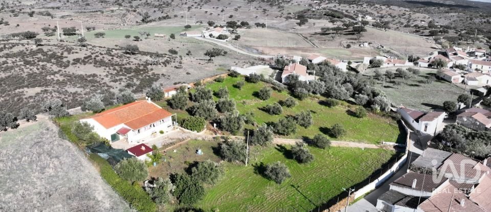 Moradia T3 em Corte do Pinto de 151 m²