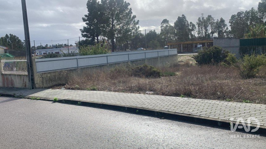 Terreno urbano em Quinta do Anjo de 530 m²