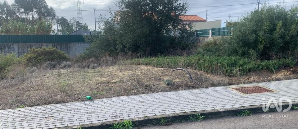 Terreno urbano em Quinta do Anjo de 530 m²