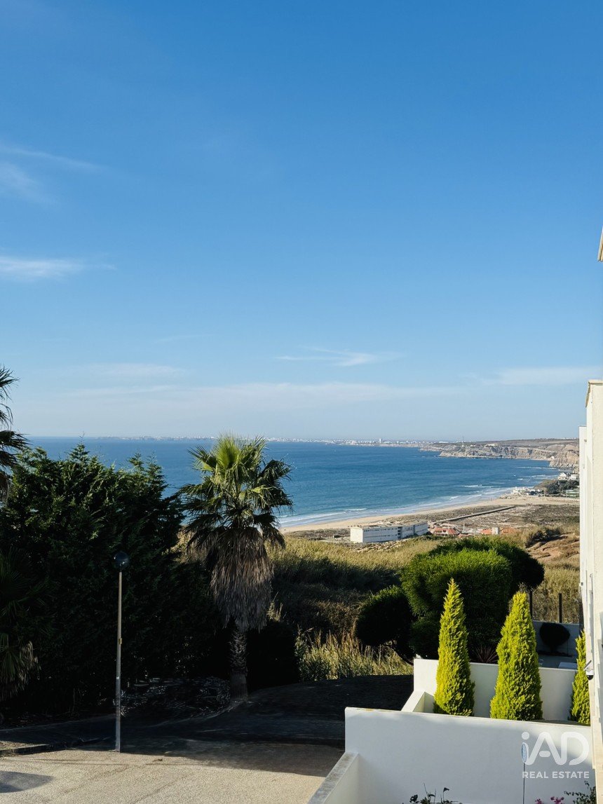 Moradia T3 em Lourinhã e Atalaia de 176 m²