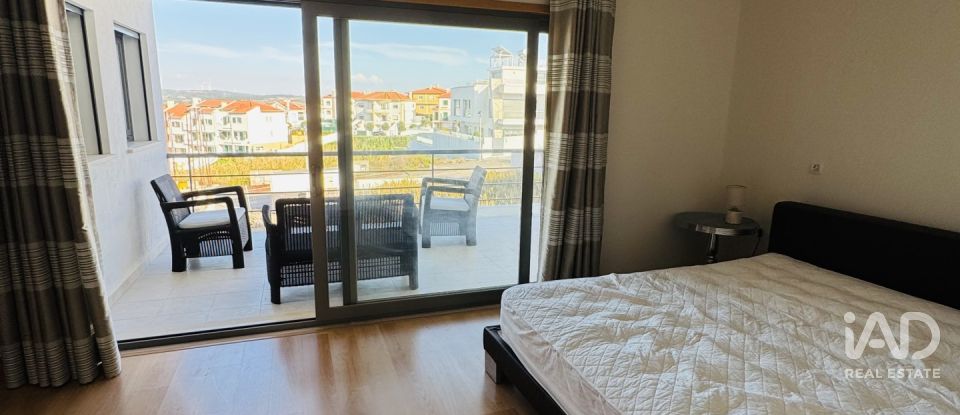 Moradia T3 em Lourinhã e Atalaia de 176 m²