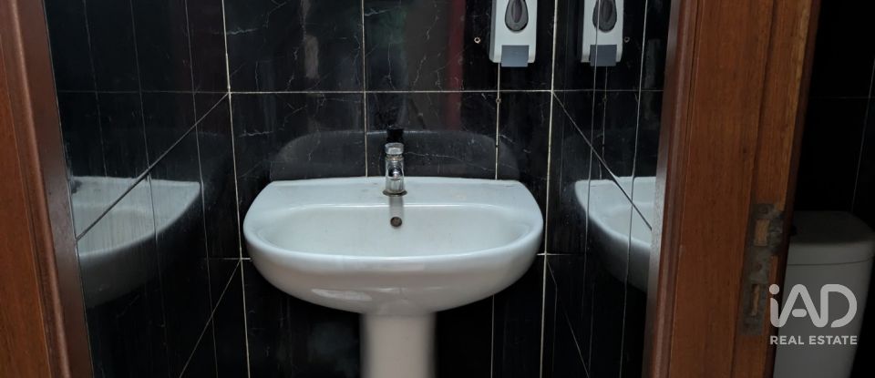 Boutique/Local commercial à Estremoz (Santa Maria e Santo André) de 121 m²