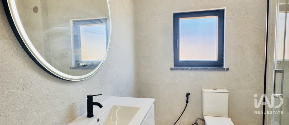 Moradia T4 em Quinta do Conde de 141 m²