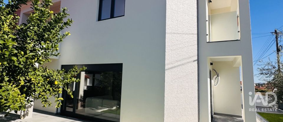 Moradia T4 em Quinta do Conde de 141 m²