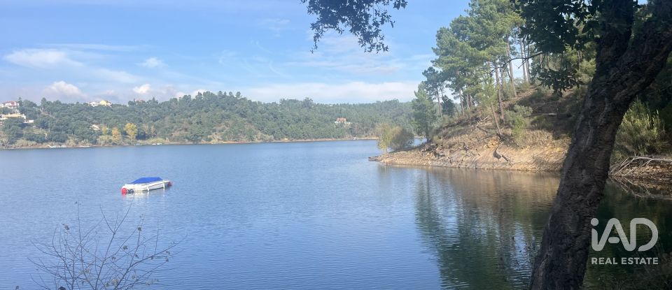 Moradia T3 em Aldeia do Mato e Souto de 330 m²