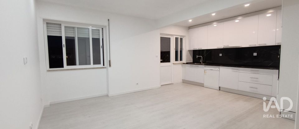 Apartamento T3 em Almada, Cova da Piedade, Pragal e Cacilhas de 85 m²