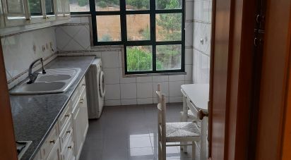 Apartamento T3 em Laranjeiro e Feijó de 86 m²