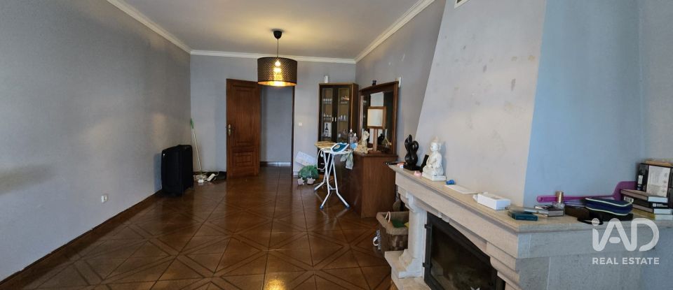 Apartamento T2 em Cadaval e Pêro Moniz de 100 m²