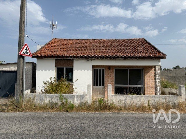 Lodge T3 in Marinha Grande of 108 m²