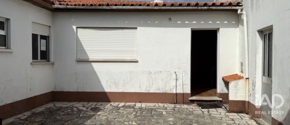 Lodge T3 in Marinha Grande of 108 m²