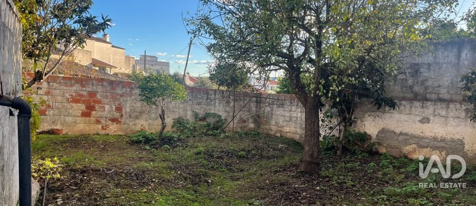 Maison T4 à Santa Clara-a-Nova e Gomes Aires de 326 m²