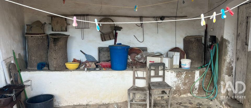 Maison T4 à Santa Clara-a-Nova e Gomes Aires de 326 m²