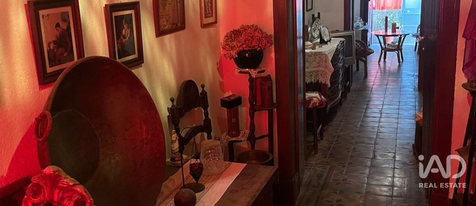 Maison T4 à Santa Clara-a-Nova e Gomes Aires de 326 m²