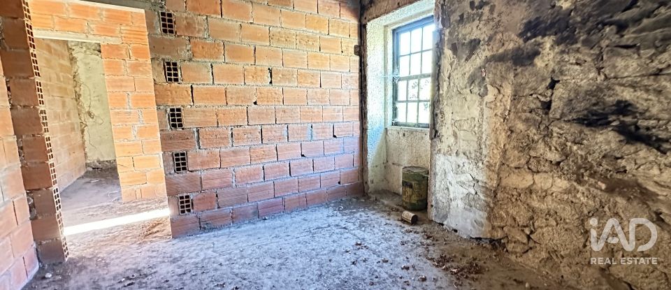 Farm T0 in Vila Cova E Feitos of 210 m²