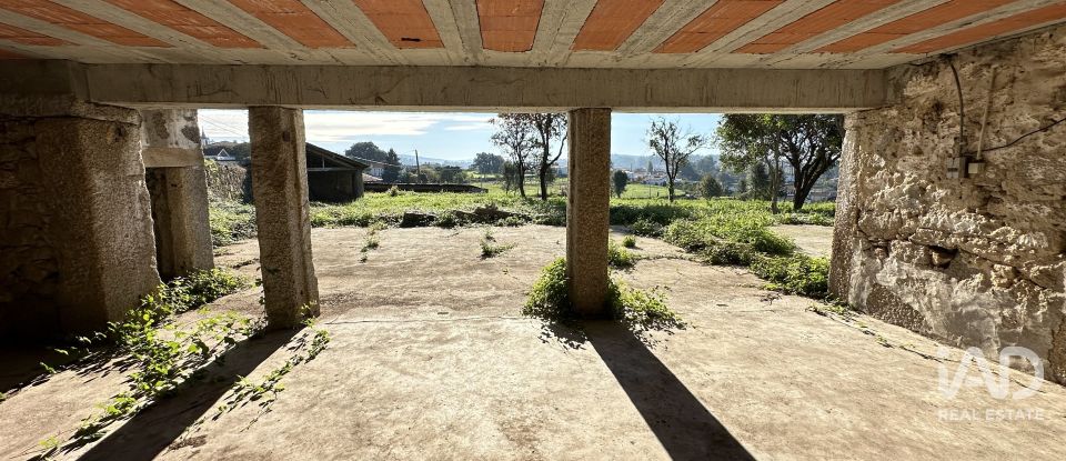 Farm T0 in Vila Cova E Feitos of 210 m²