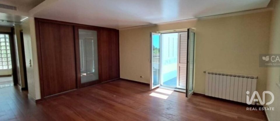 Moradia T6 em Queluz e Belas de 1 163 m²