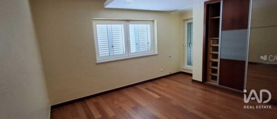 Moradia T6 em Queluz e Belas de 1 163 m²