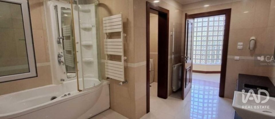 Moradia T6 em Queluz e Belas de 1 163 m²