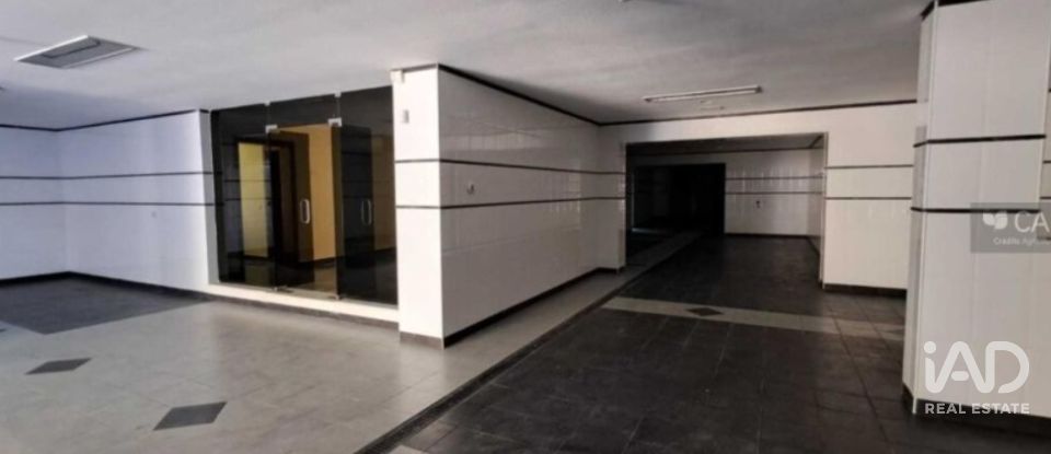 Moradia T6 em Queluz e Belas de 1 163 m²