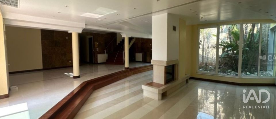 Moradia T6 em Queluz e Belas de 1 163 m²