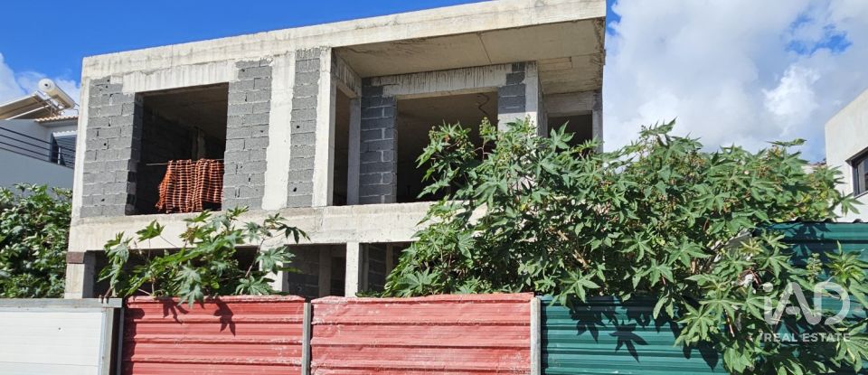 Maison T3 à Água de Pena de 197 m²