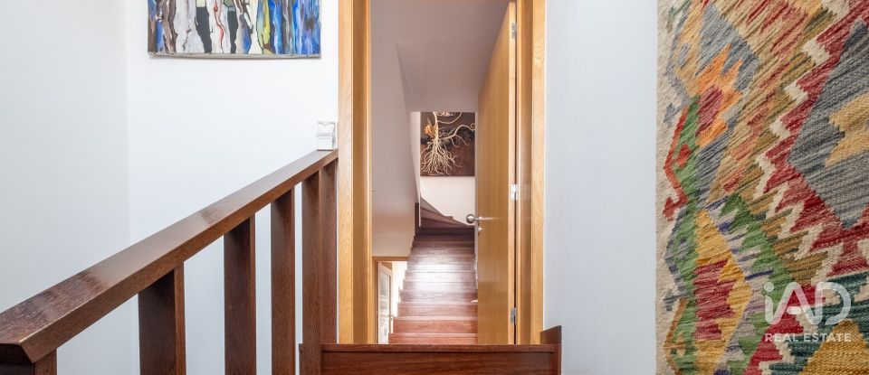 House T7 in Paranhos of 314 m²