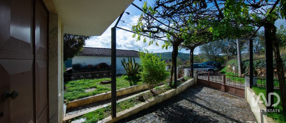 Maison T3 à Semide e Rio Vide de 236 m²