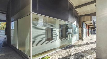 Boutique/Local commercial à Marinha Grande de 45 m²