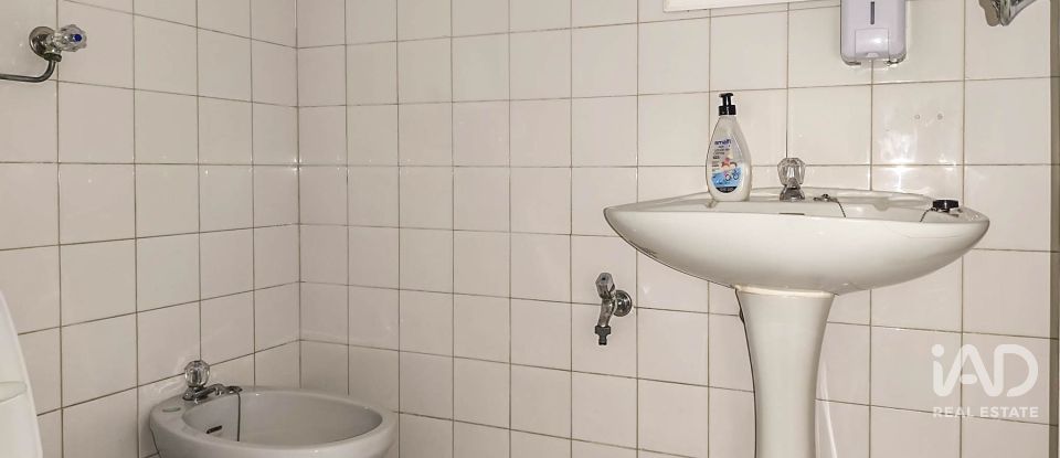 Boutique/Local commercial à Marinha Grande de 45 m²