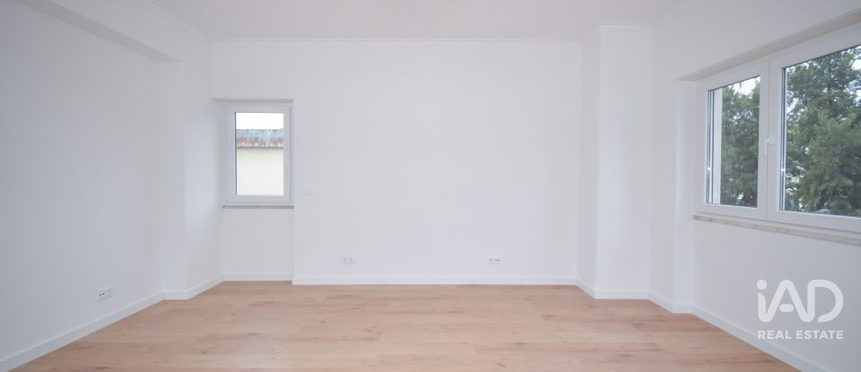 Apartamento T3 em Massamá e Monte Abraão de 75 m²